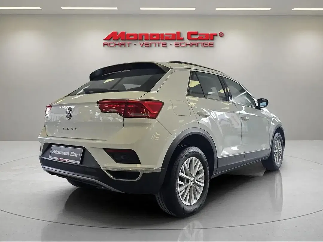 Volkswagen T-Roc - Thumbnail 7