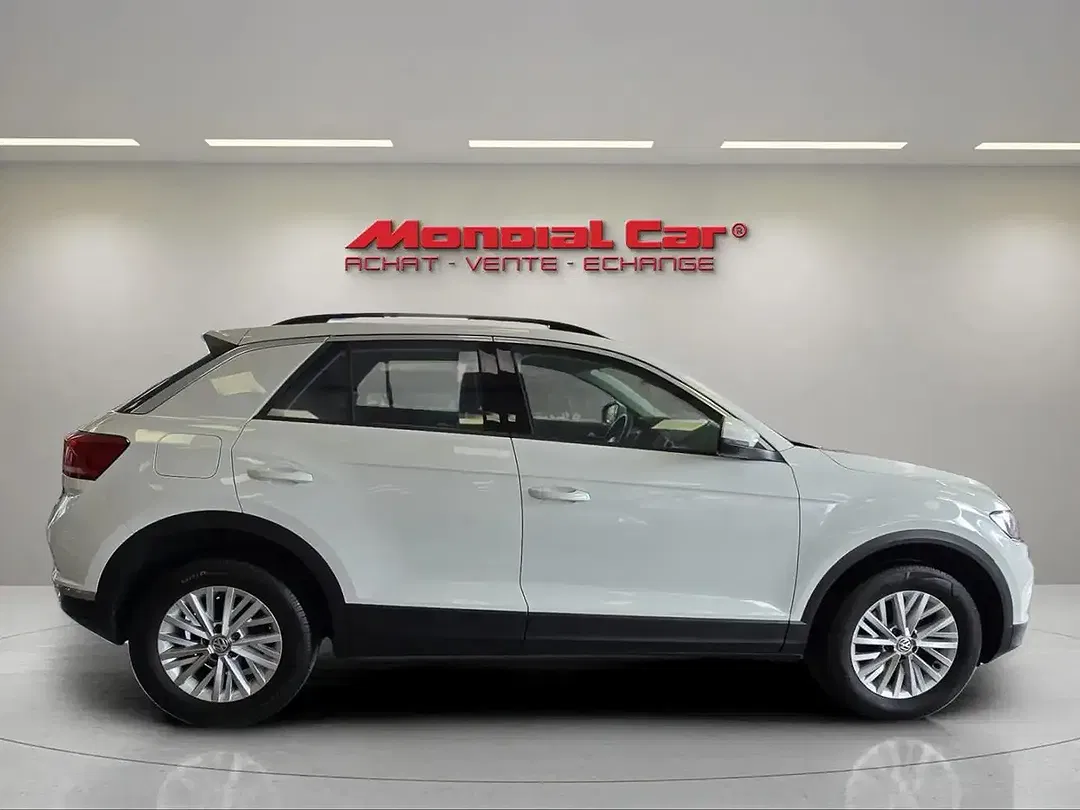 Volkswagen T-Roc - Thumbnail 8