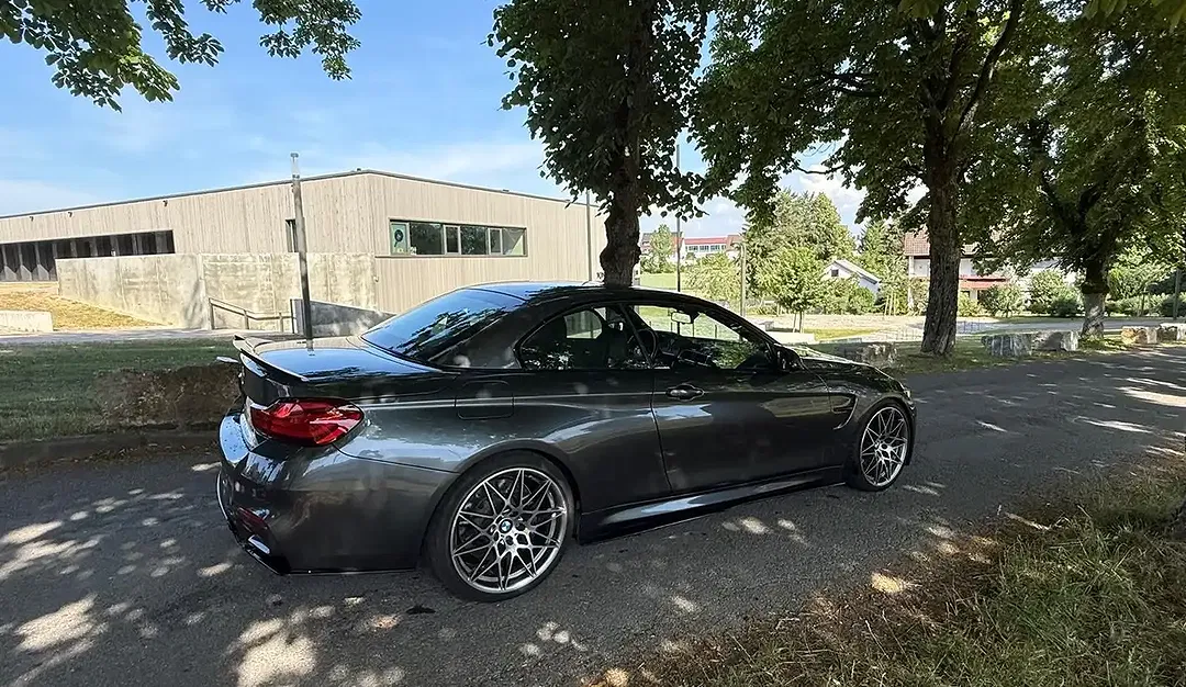 BMW M4 - Thumbnail 14
