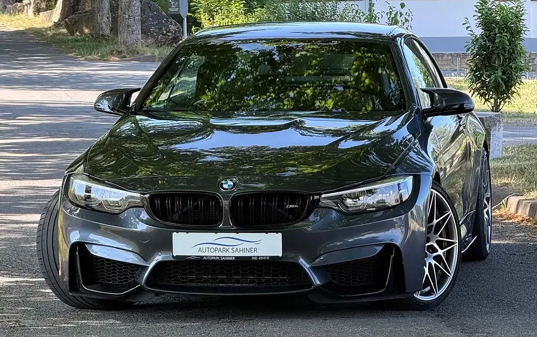 BMW M4 - Thumbnail 15