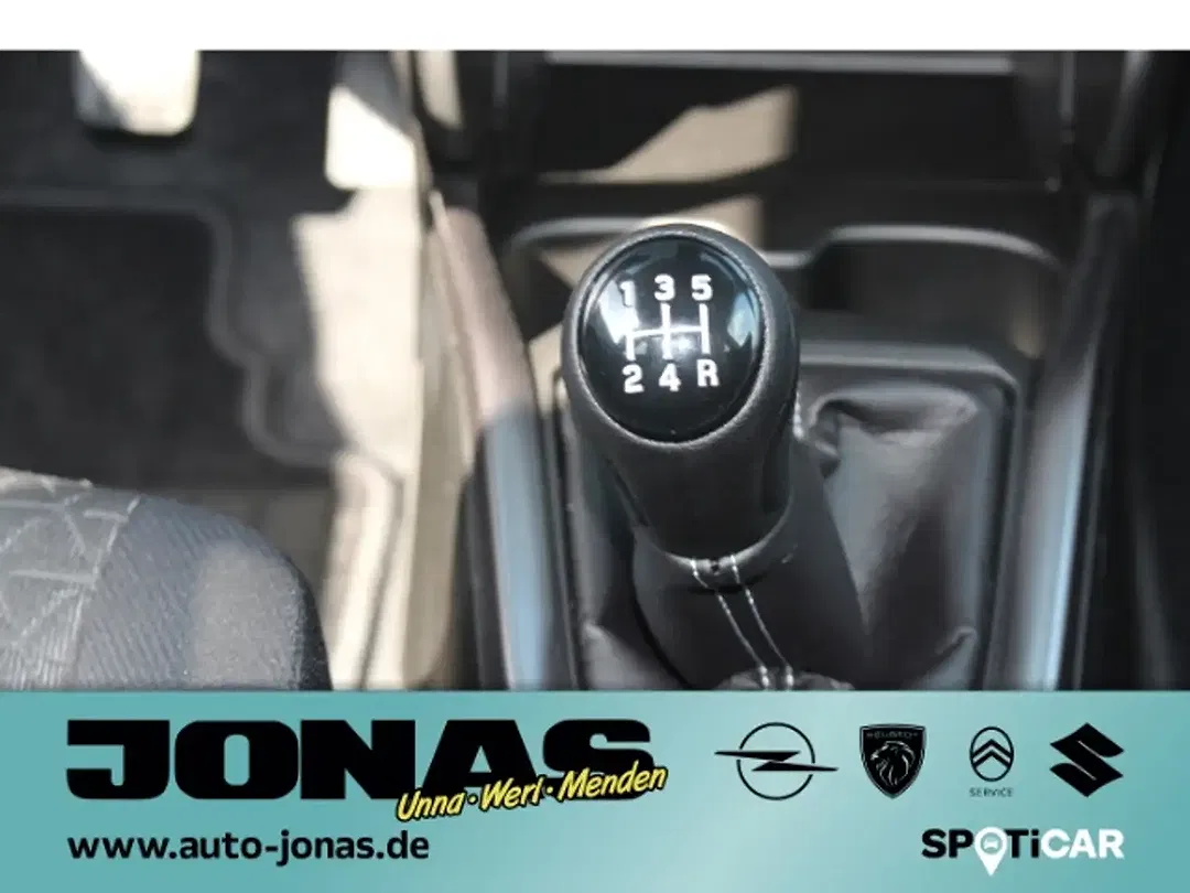Suzuki Swift - Thumbnail 23