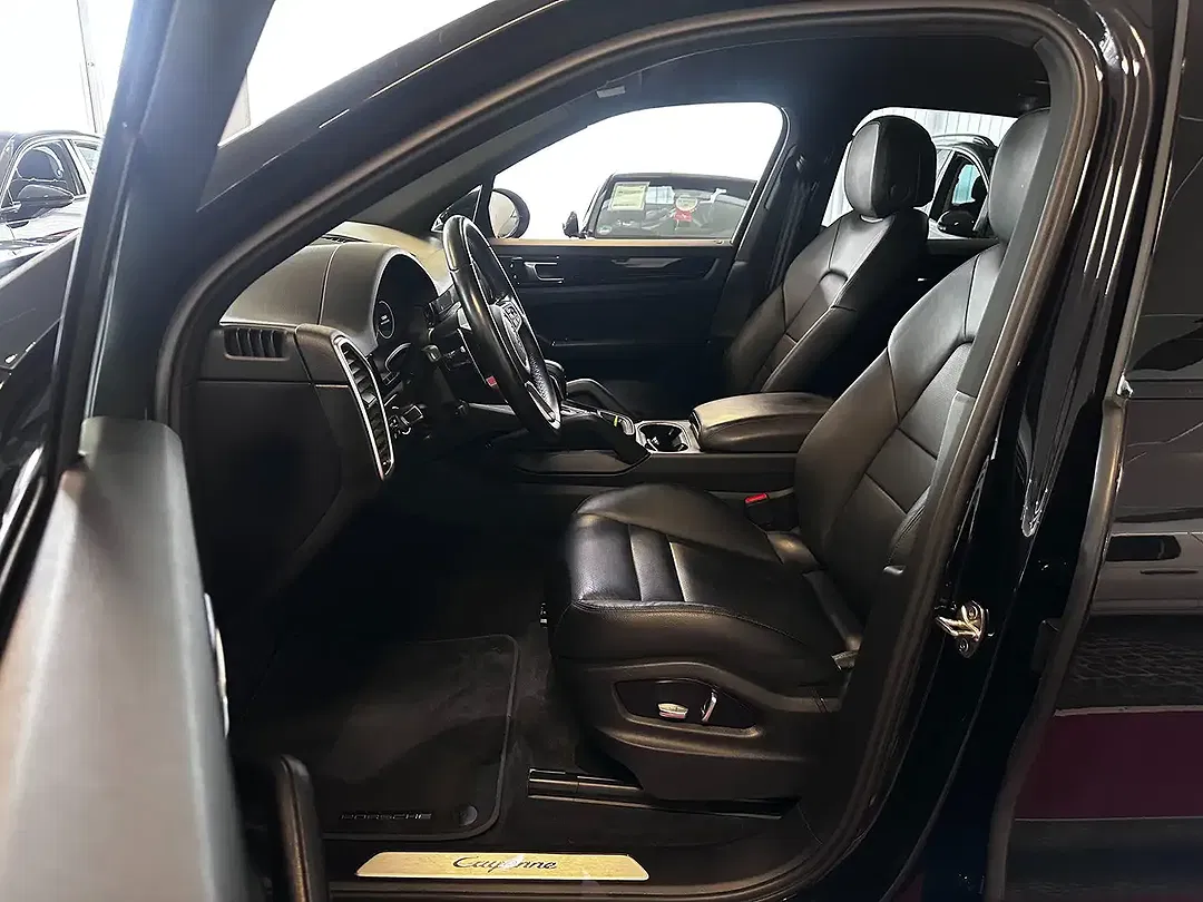 Porsche Cayenne - Thumbnail 11