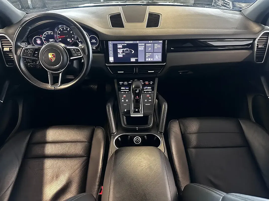 Porsche Cayenne - Thumbnail 13