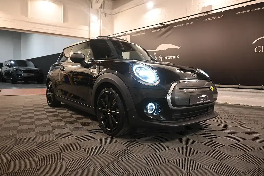 MINI Cooper SE - Thumbnail 3