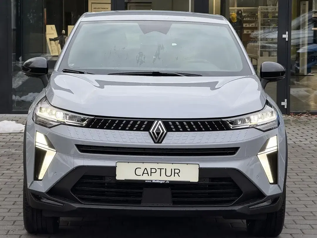 Renault Captur - Thumbnail 1