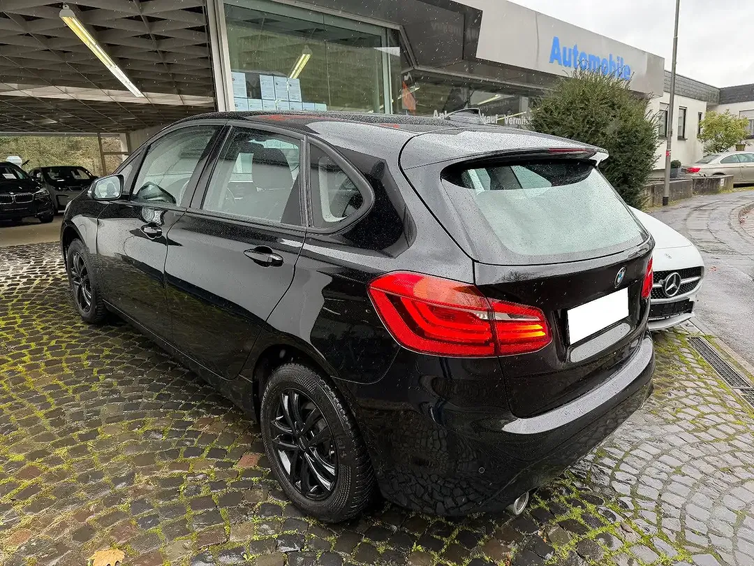 BMW 218 Active Tourer Advantage