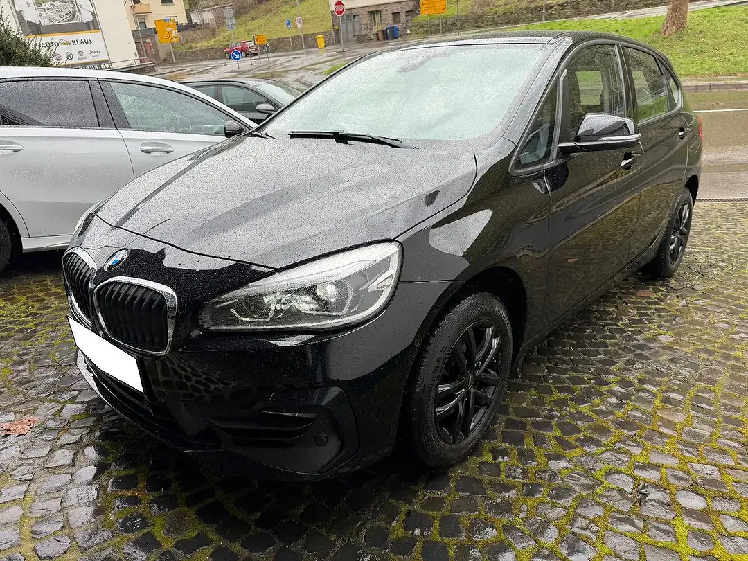 BMW 218 - Thumbnail 2