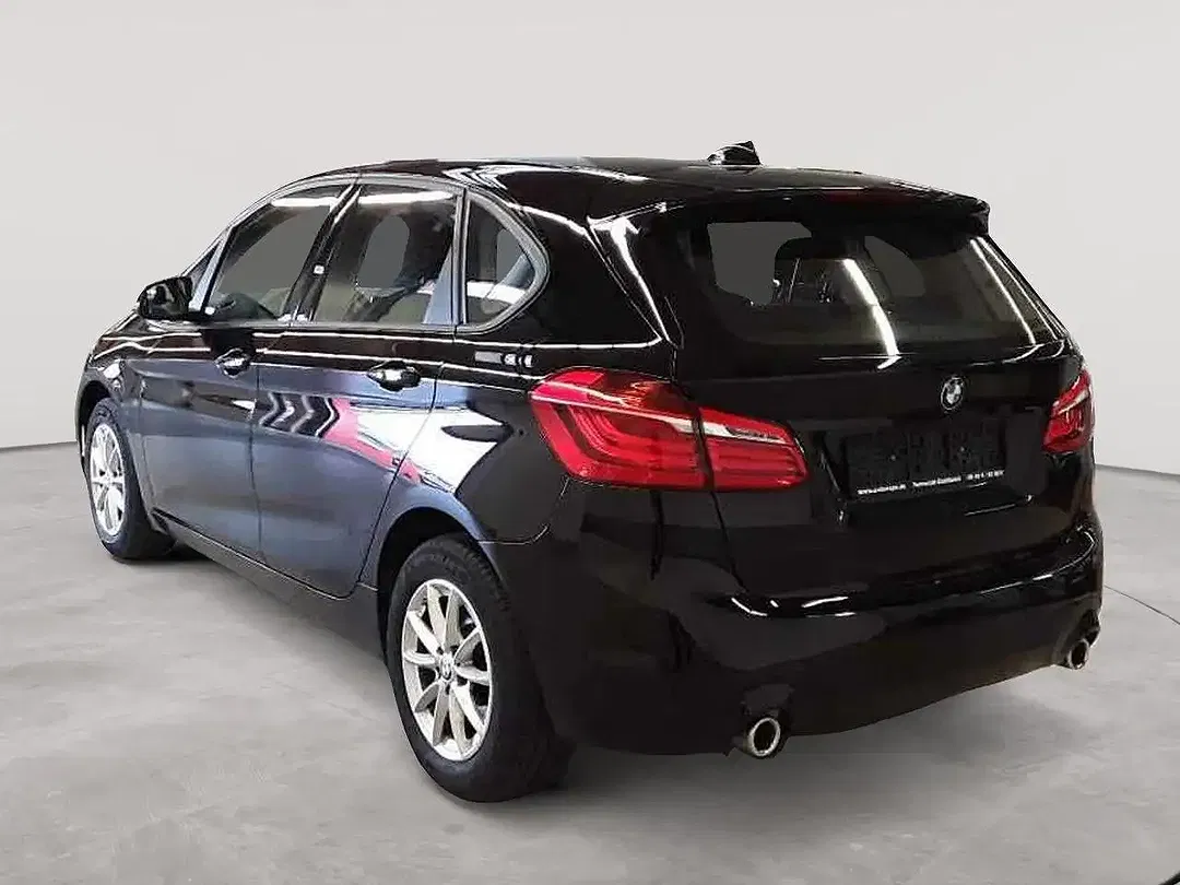 BMW 218 - Thumbnail 5