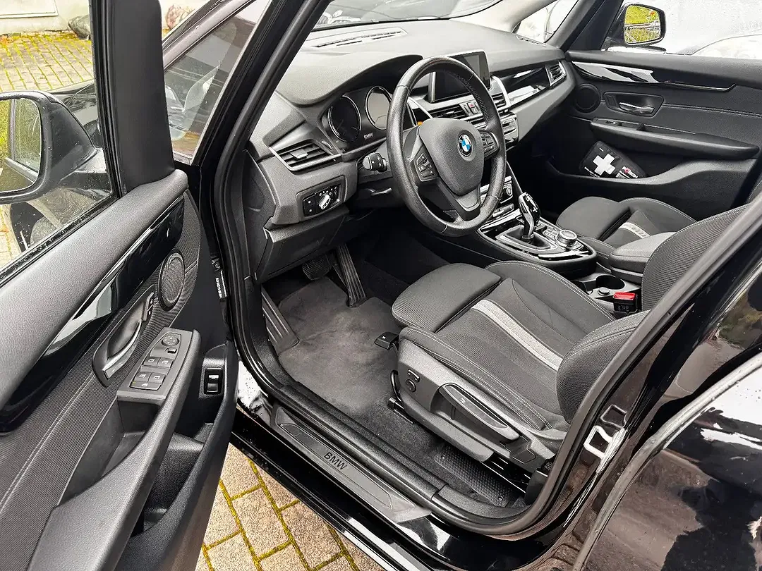 BMW 218 - Thumbnail 7