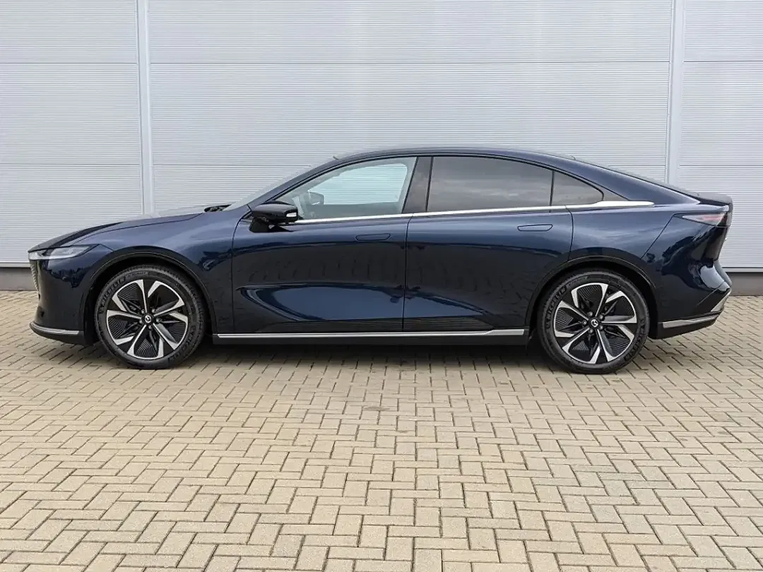 Mazda 6e - Thumbnail 4