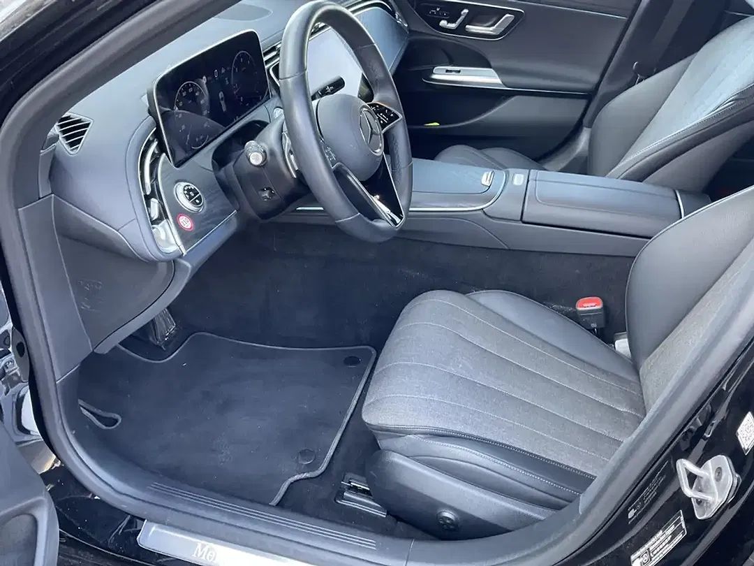 Mercedes-Benz E 220 - Thumbnail 8
