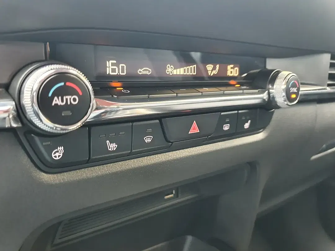 Mazda CX-30 - Thumbnail 24