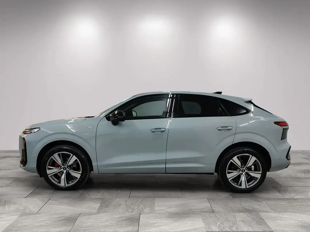 Audi Q3 - Thumbnail 5