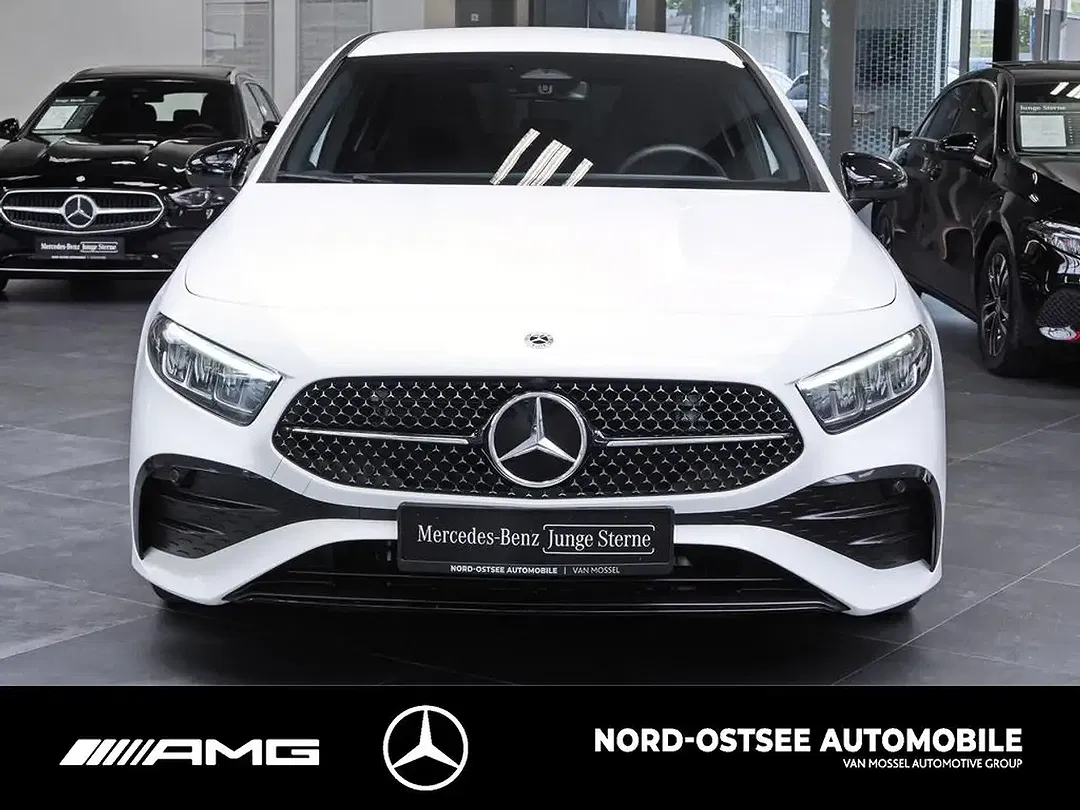 Mercedes-Benz A 200 - Thumbnail 2