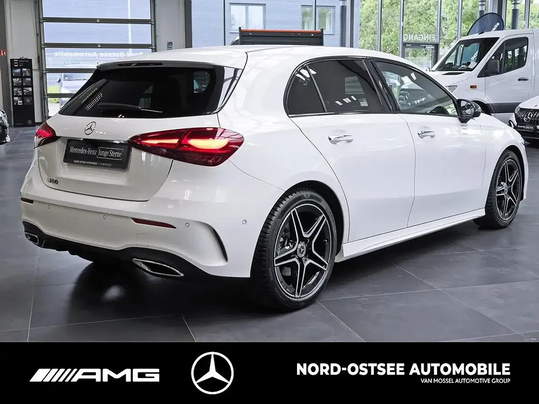 Mercedes-Benz A 200 - Thumbnail 4
