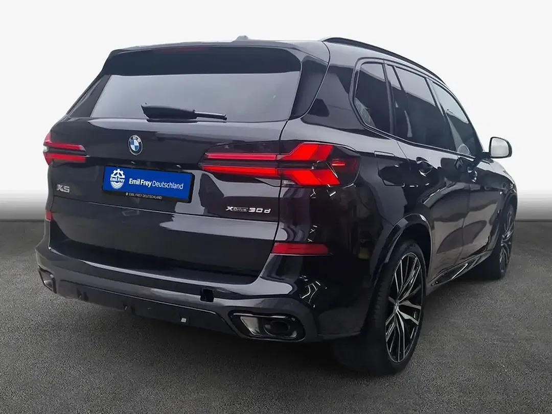 BMW X5 - Thumbnail 2