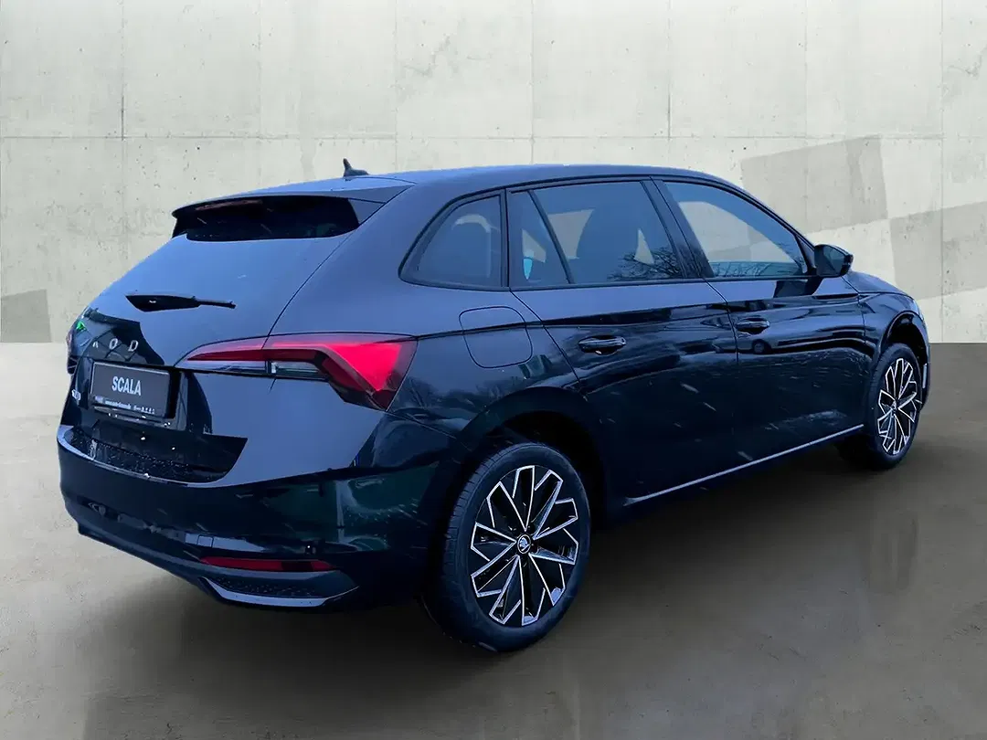 Skoda Scala - Thumbnail 2