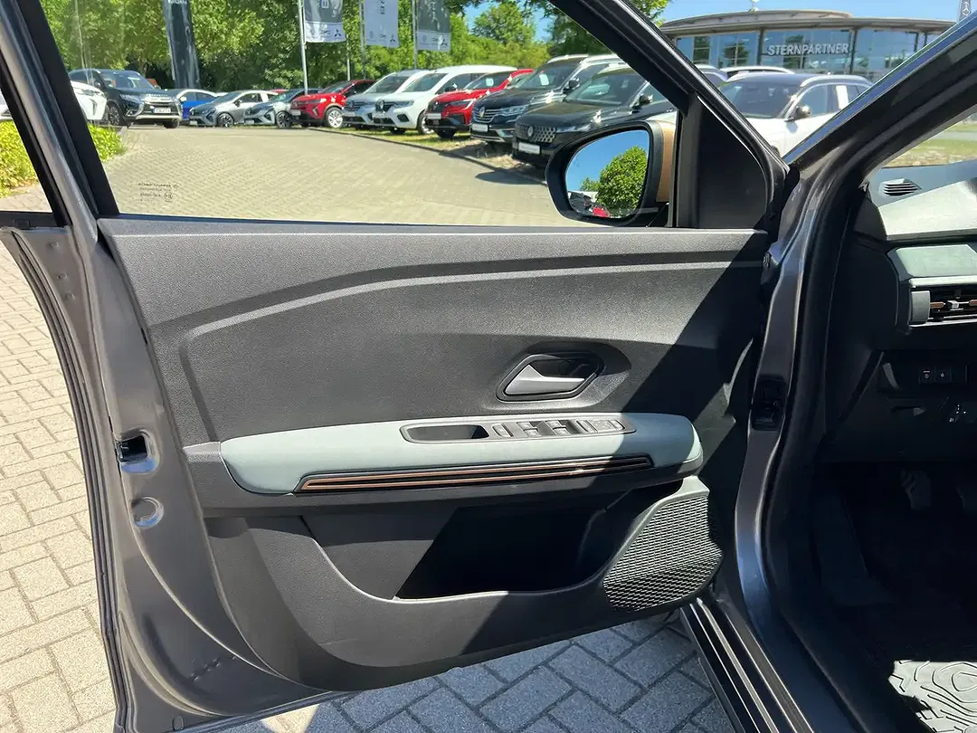 Dacia Sandero - Thumbnail 13