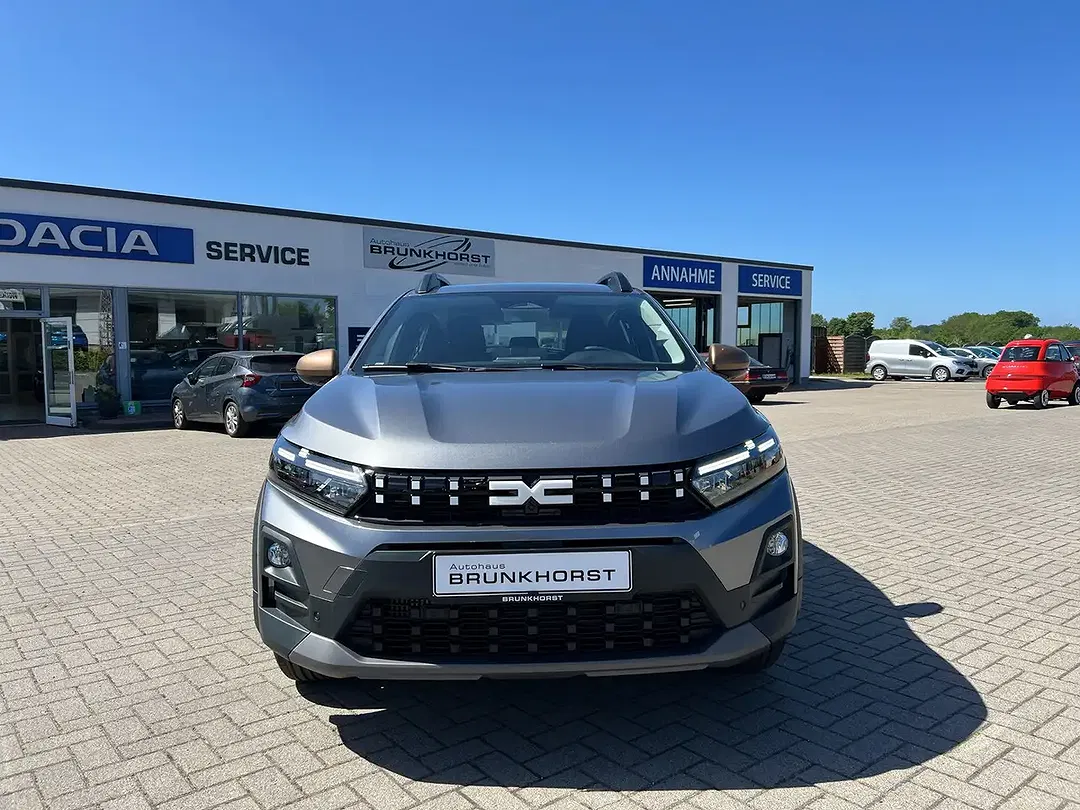 Dacia Sandero - Thumbnail 3