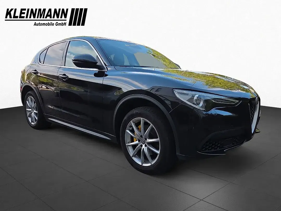 Alfa Romeo Stelvio - Thumbnail 2