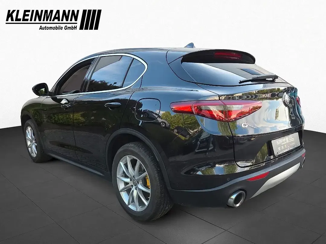 Alfa Romeo Stelvio - Thumbnail 7