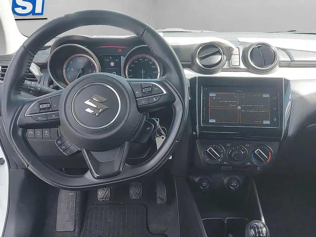Suzuki Swift - Thumbnail 12