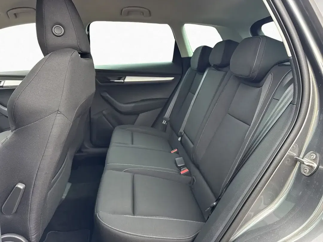 Skoda Karoq - Thumbnail 12