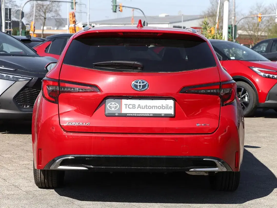 Toyota Corolla - Thumbnail 4