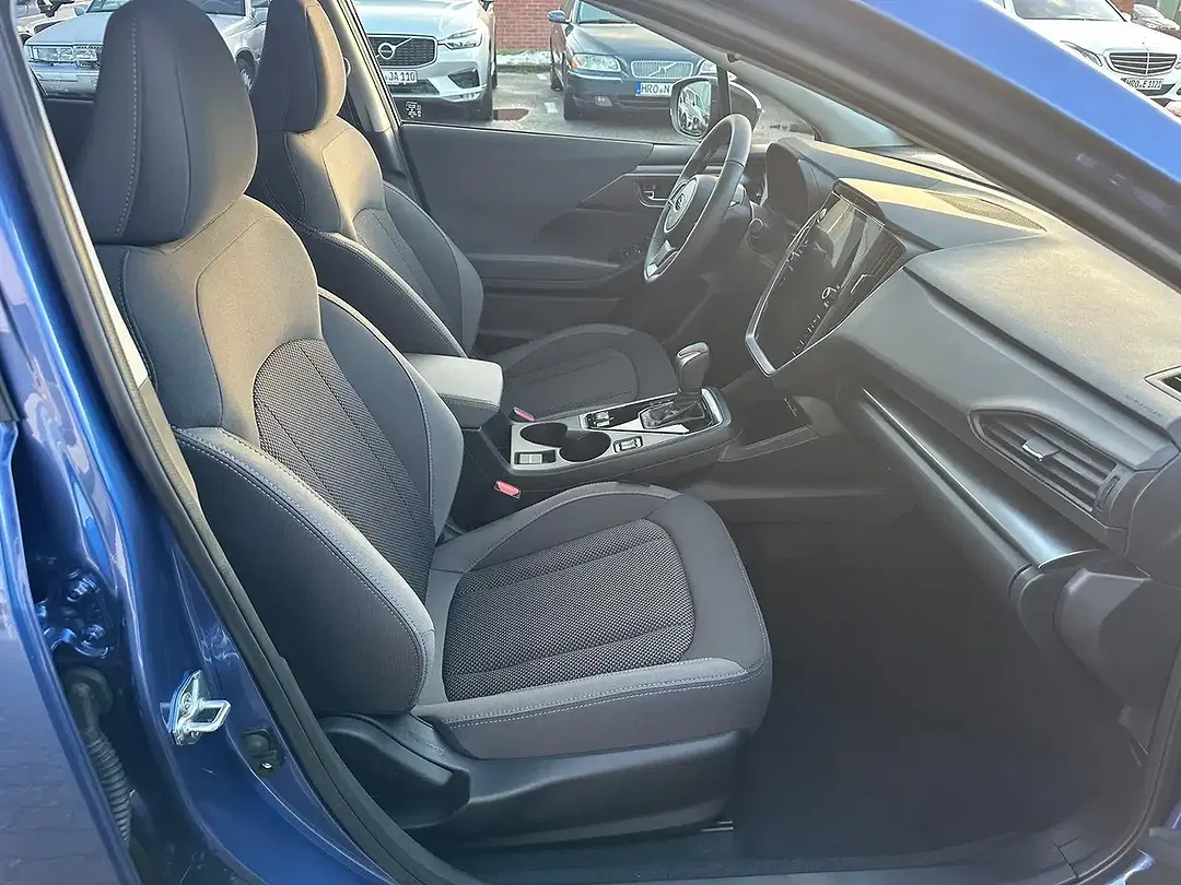 Subaru Impreza - Thumbnail 10
