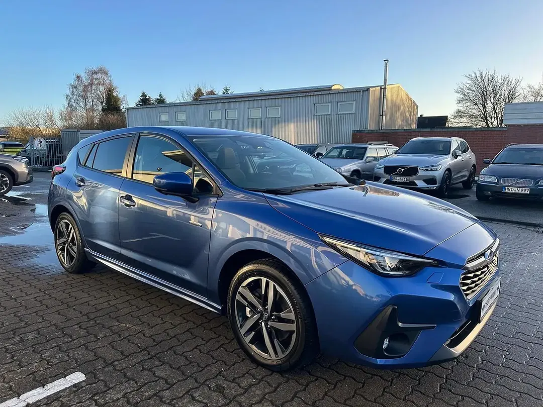 Subaru Impreza - Thumbnail 5