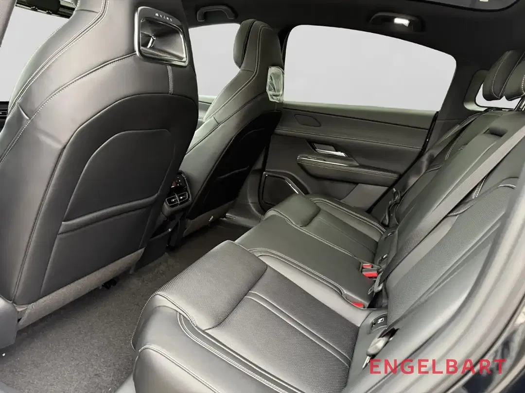 Mazda 6 - Thumbnail 11