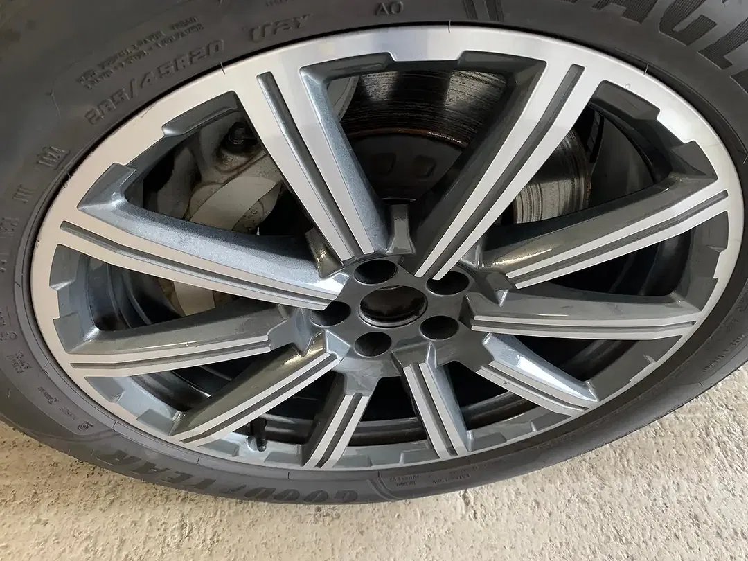 Audi Q7 - Thumbnail 5