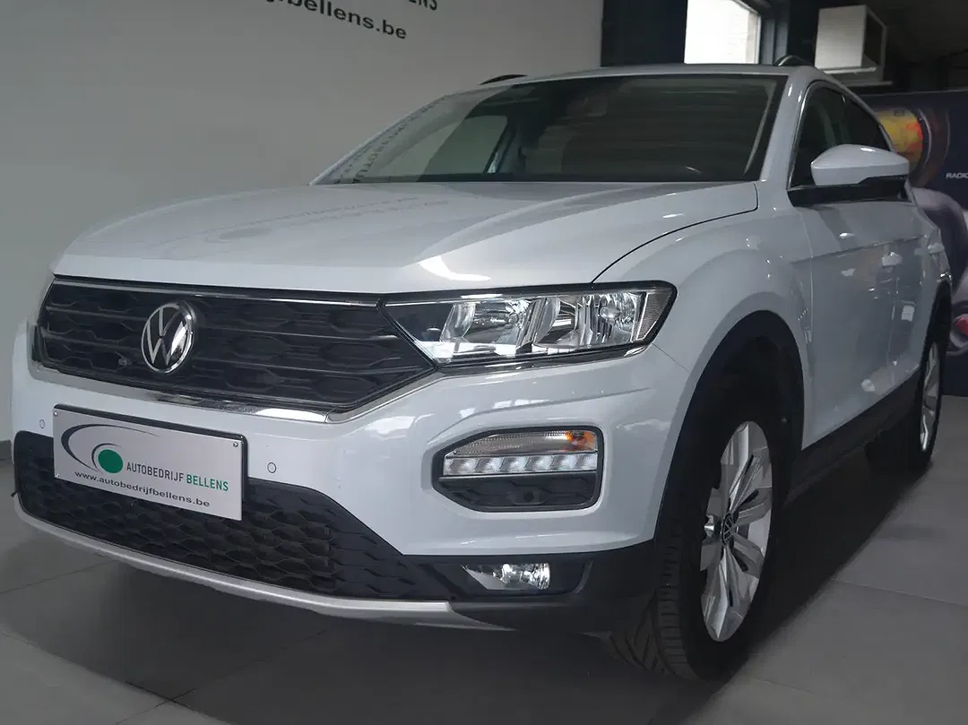 Volkswagen T-Roc - Thumbnail 2