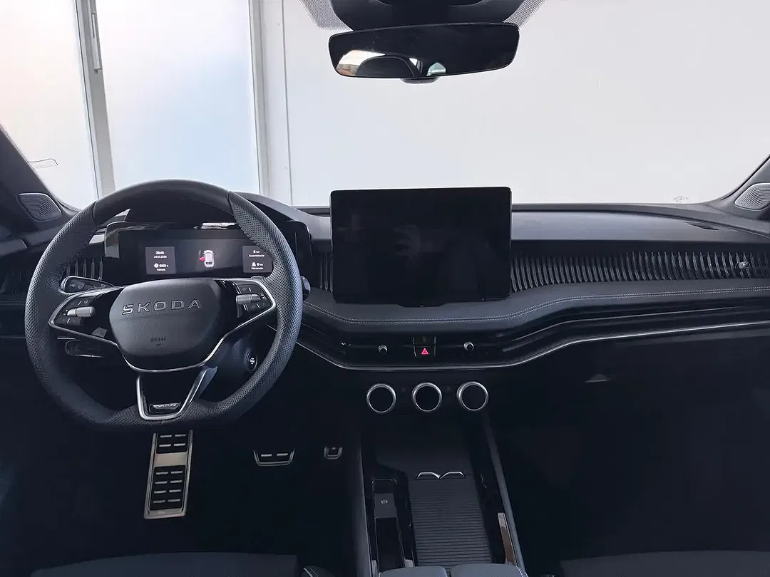 Skoda Superb - Thumbnail 10