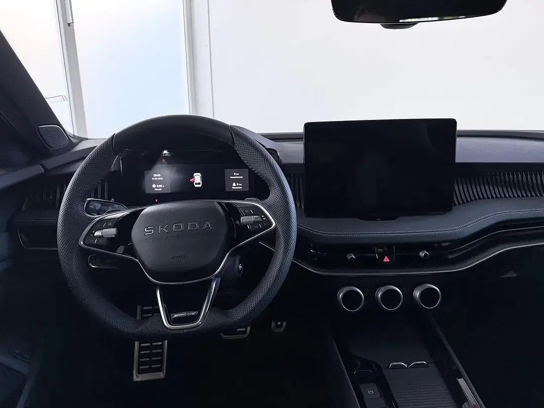 Skoda Superb - Thumbnail 11