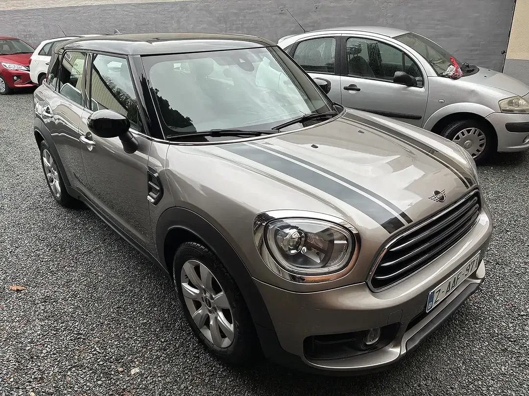 MINI Cooper Countryman - Thumbnail 3