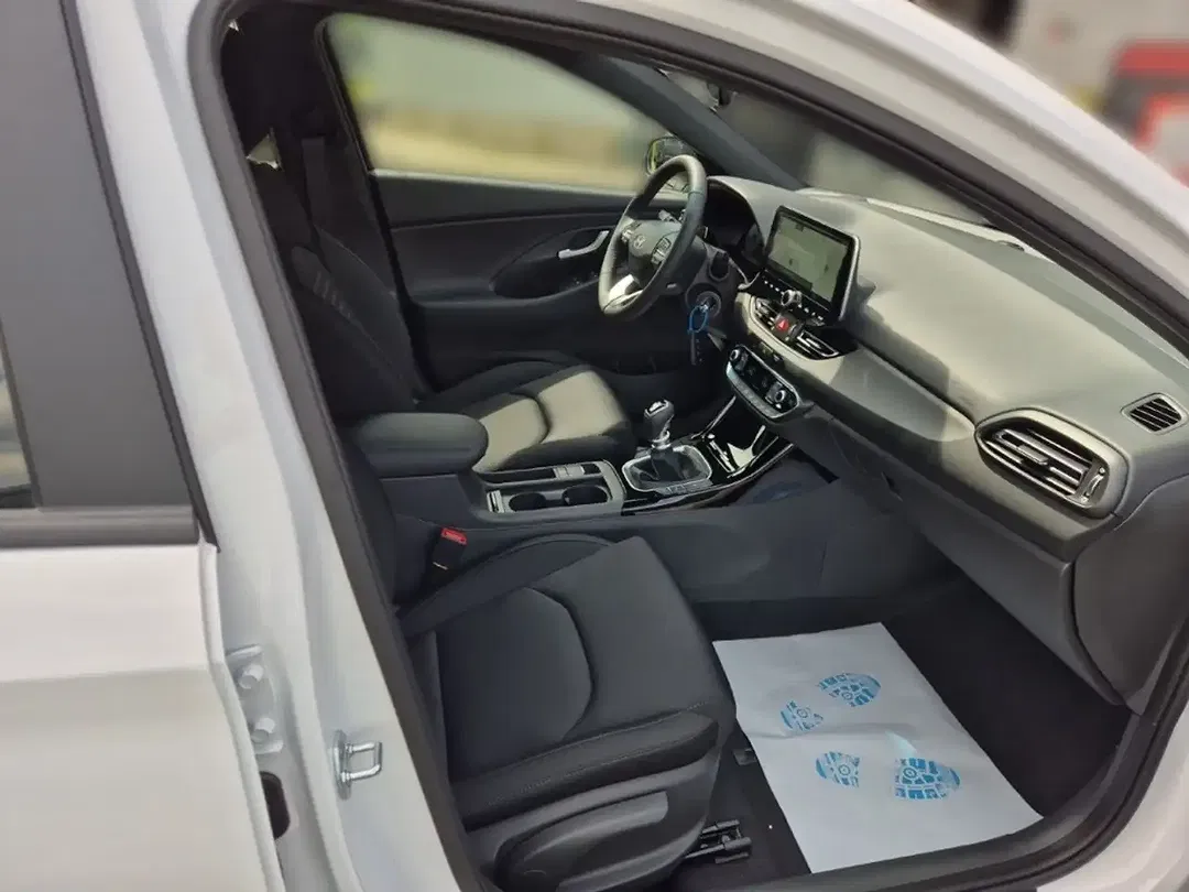 Hyundai i30 - Thumbnail 15
