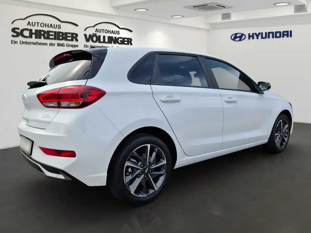 Hyundai i30 - Thumbnail 3