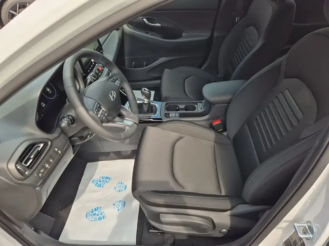 Hyundai i30 - Thumbnail 9
