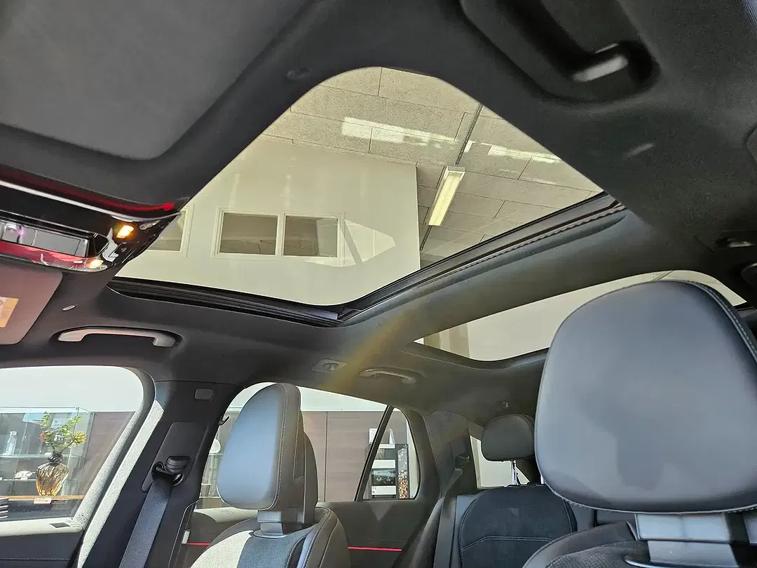 Mercedes-Benz E 300 - Thumbnail 12