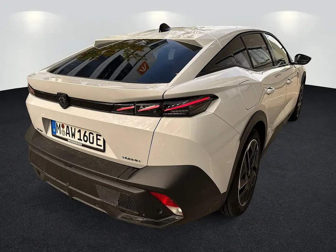 Peugeot 408 - Thumbnail 4