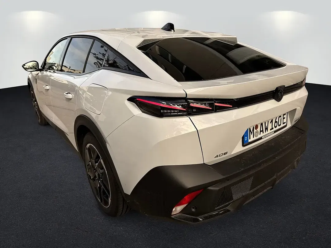 Peugeot 408 - Thumbnail 5
