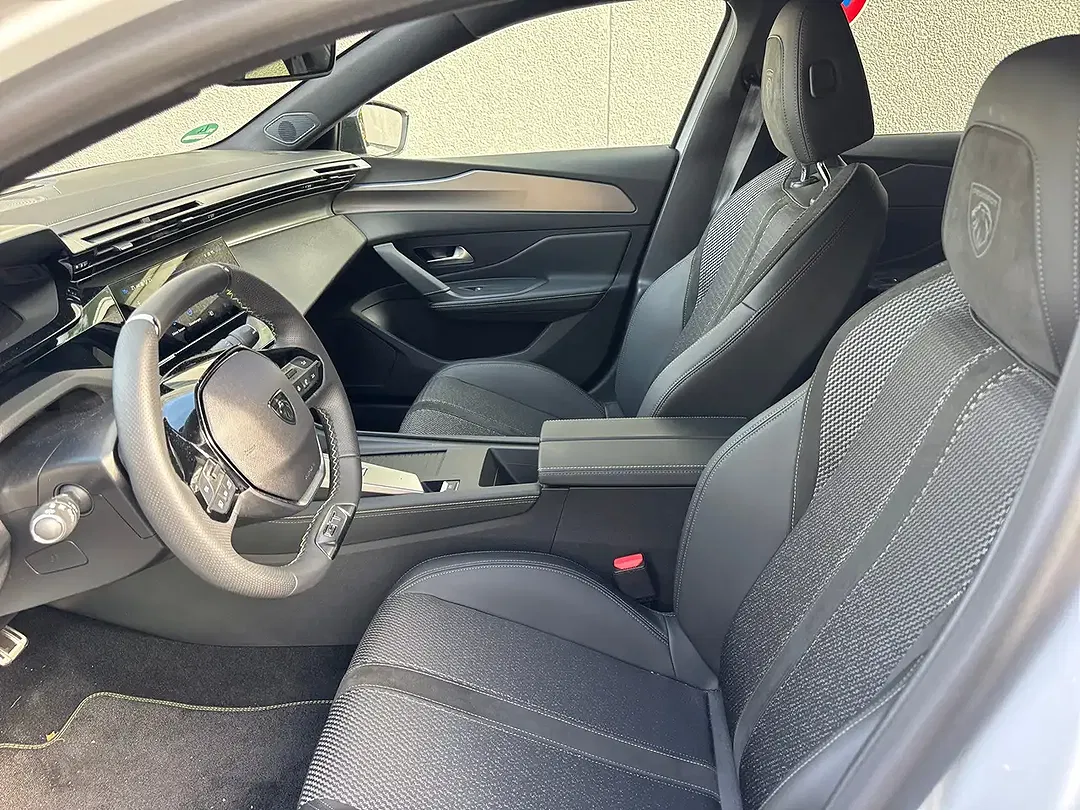 Peugeot 408 - Thumbnail 6