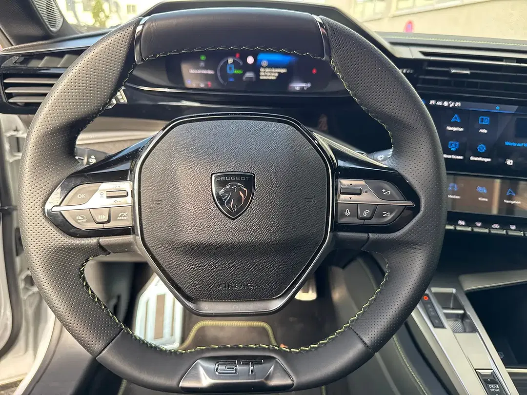 Peugeot 408 - Thumbnail 7