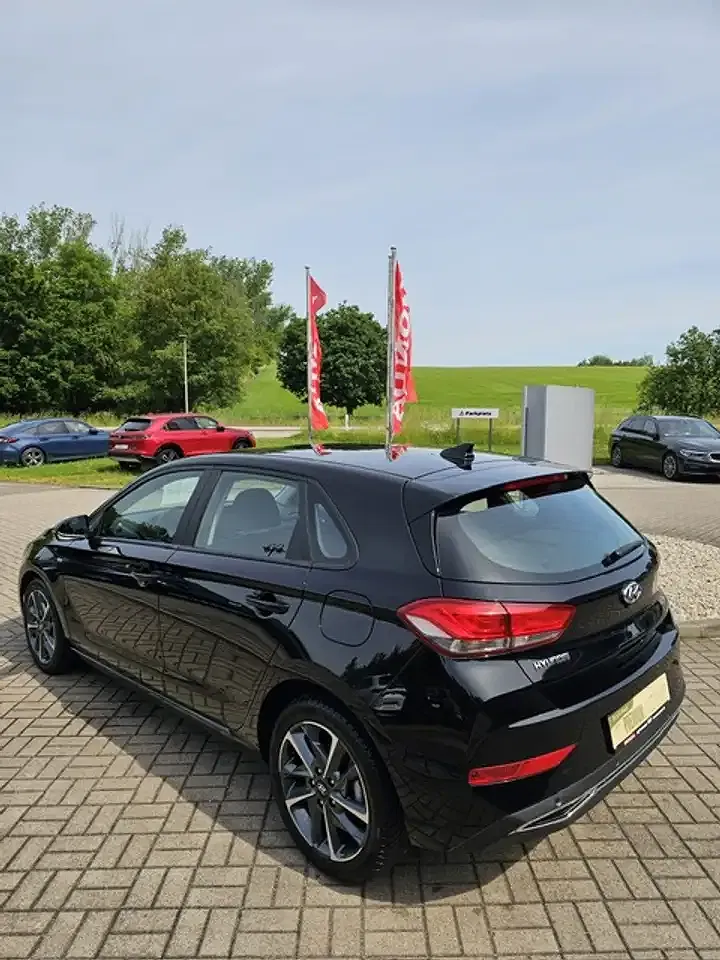 Hyundai i30 - Thumbnail 11