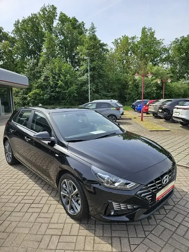 Hyundai i30 - Thumbnail 3