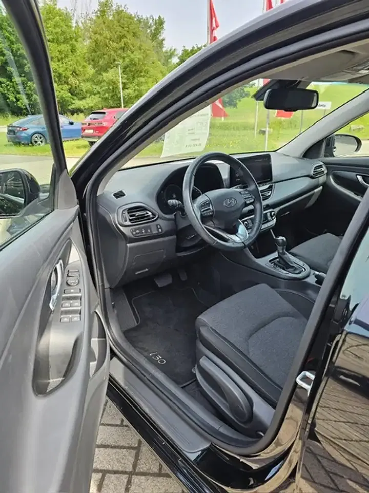 Hyundai i30 - Thumbnail 4