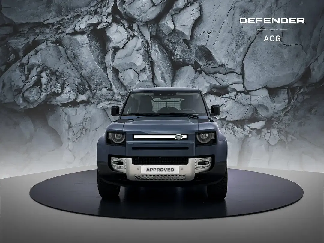 Land Rover Defender - Thumbnail 8