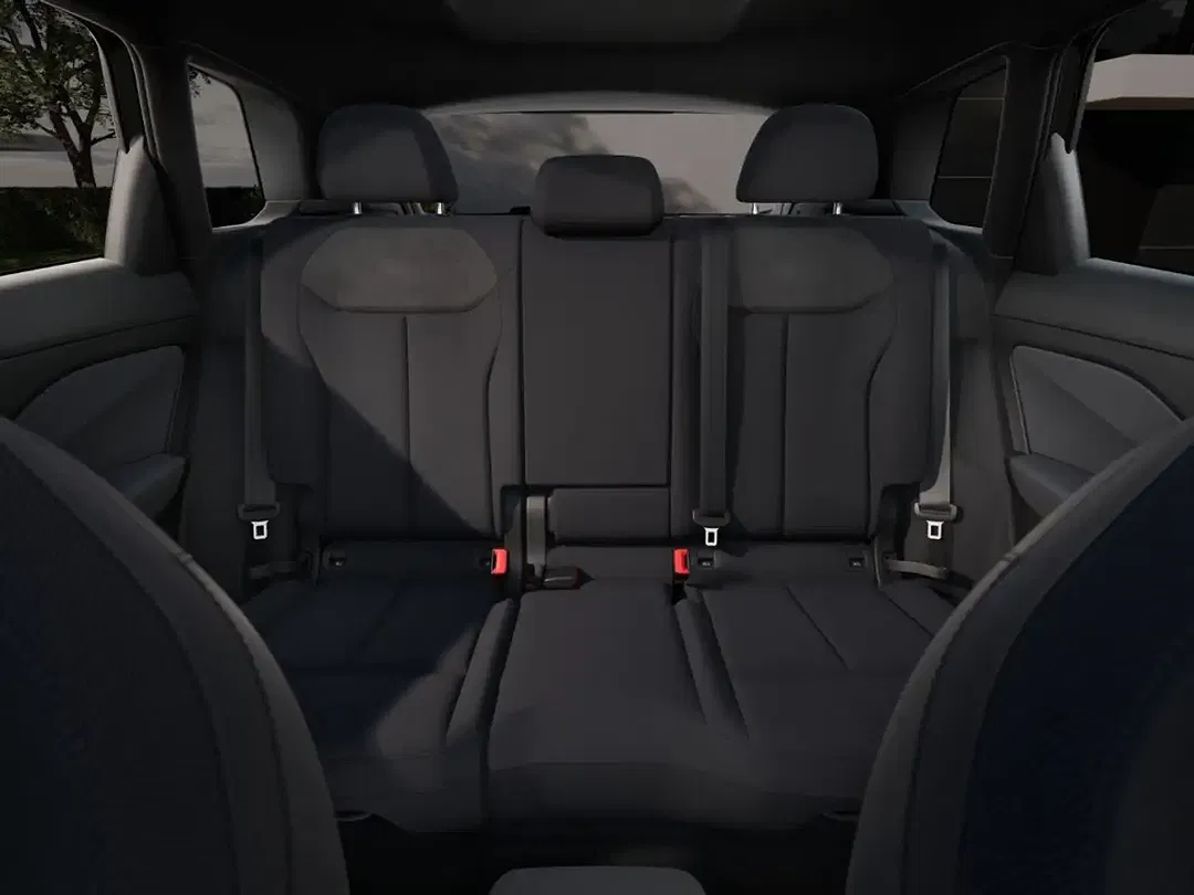 Audi Q3 - Thumbnail 10