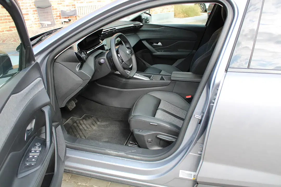 Peugeot 408 - Thumbnail 5